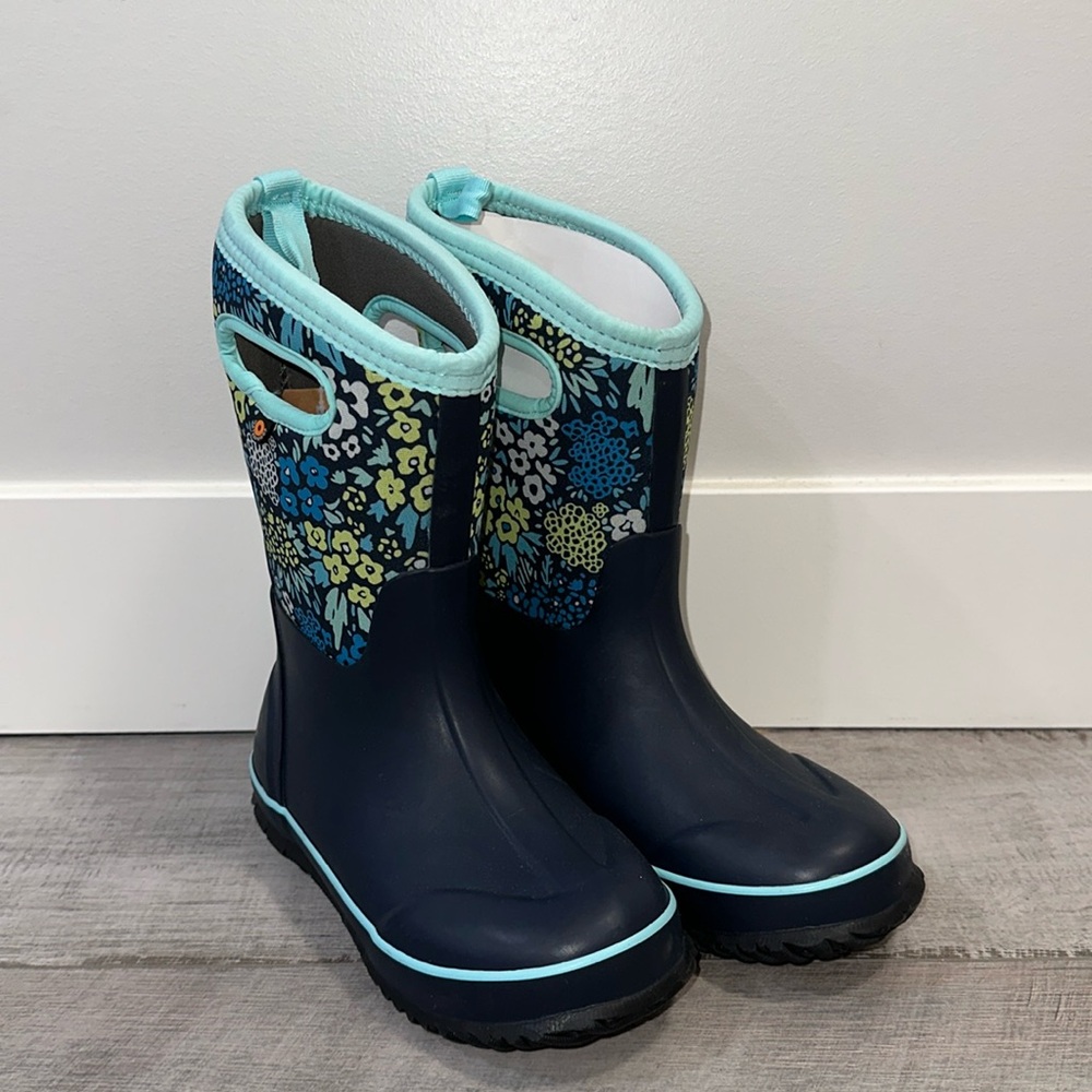 New with tags bogs insulated boots
